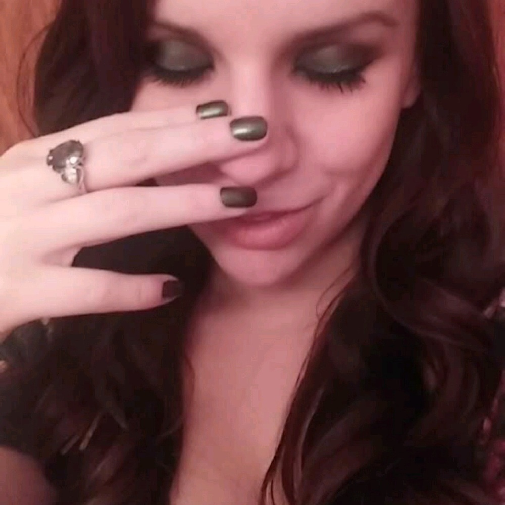 Meet your Posher, Andrea